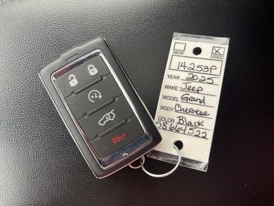 2025 Jeep Grand Cherokee Altitude X