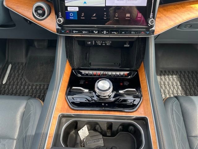 2024 Jeep Grand Wagoneer L Series III