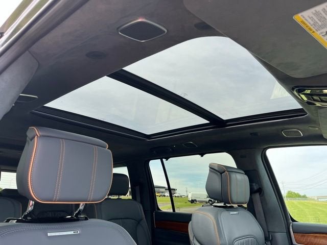2024 Jeep Grand Wagoneer L Series III