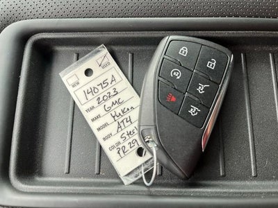 2023 GMC Yukon AT4