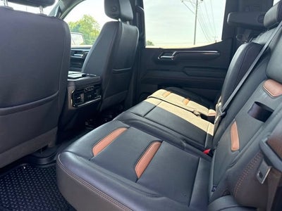 2025 GMC Sierra 1500 AT4