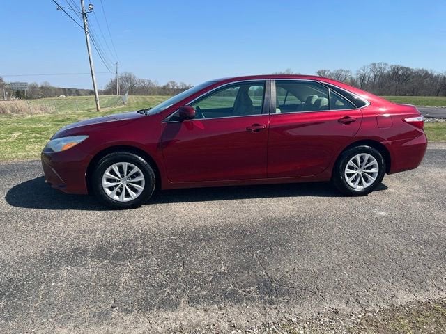 Used 2017 Toyota Camry LE with VIN 4T1BF1FK5HU632062 for sale in Martin, TN