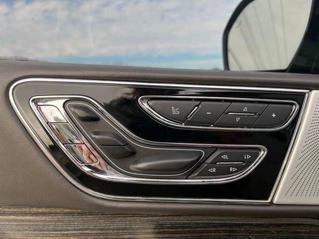 2021 Lincoln Navigator Black Label