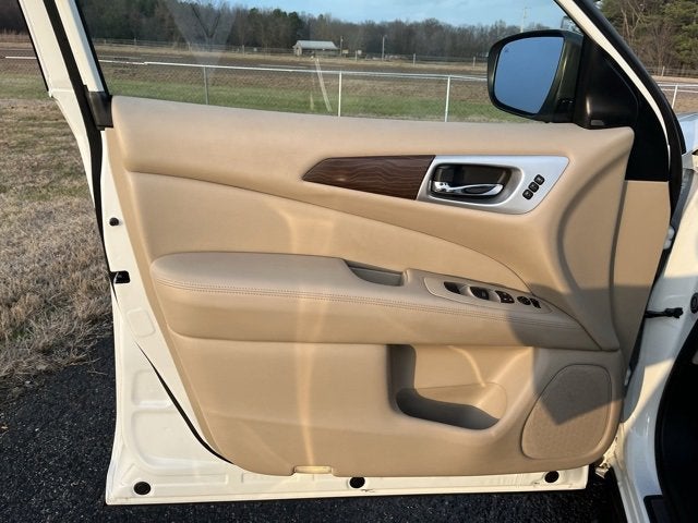 2019 Nissan Pathfinder Platinum