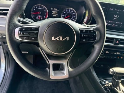 2022 Kia K5 LXS
