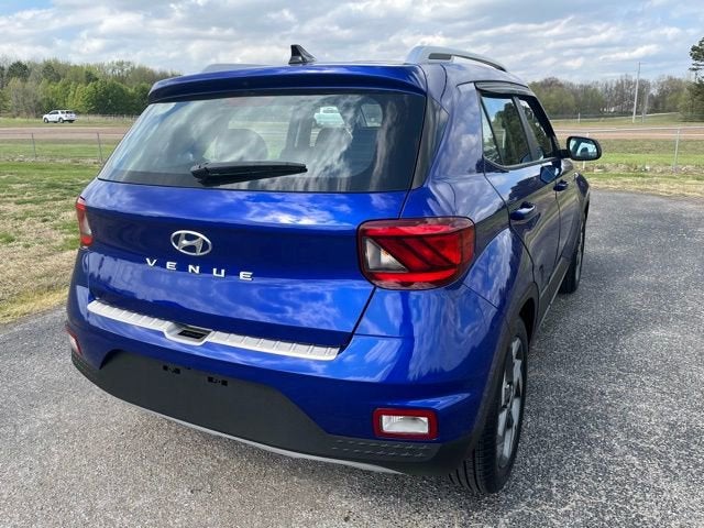 2022 Hyundai Venue SEL