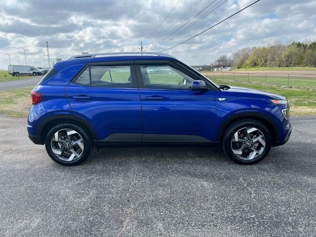 2022 Hyundai Venue SEL