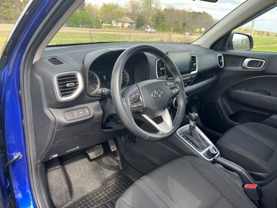 2022 Hyundai Venue SEL