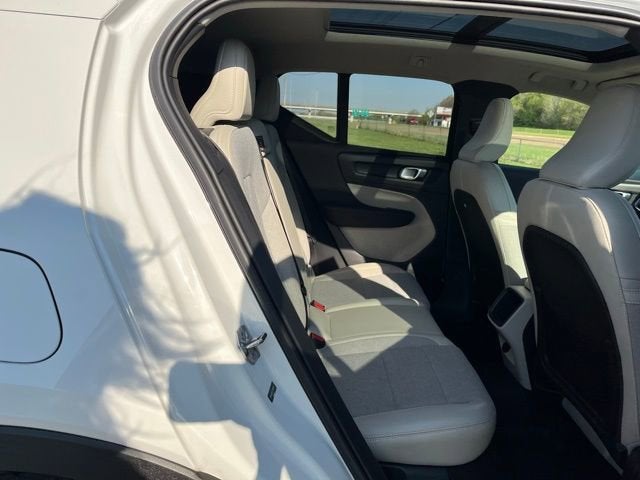 2020 Volvo XC40 Momentum