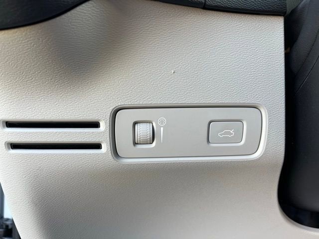 2020 Volvo XC40 Momentum