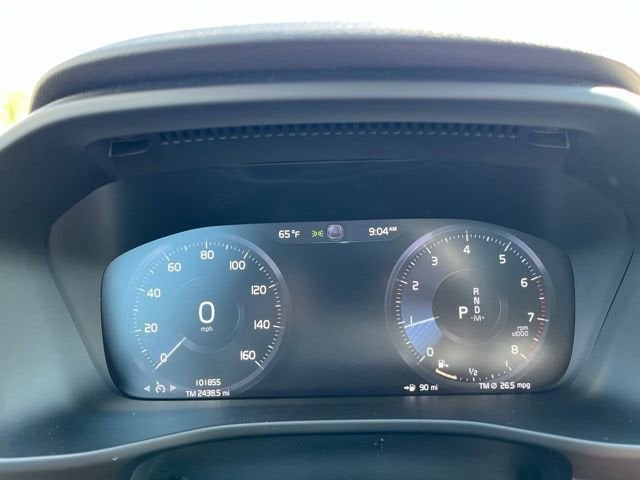 2020 Volvo XC40 Momentum