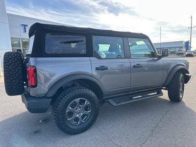 2021 Ford Bronco Base
