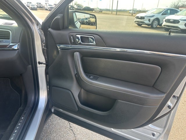 2011 Lincoln MKS Base