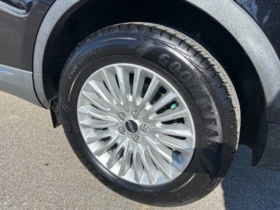 2020 Lincoln Nautilus Standard