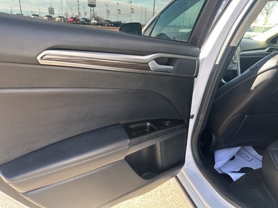 2017 Ford Fusion Hybrid SE