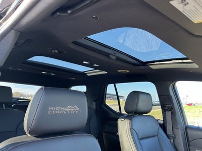 2022 Chevrolet Traverse High Country